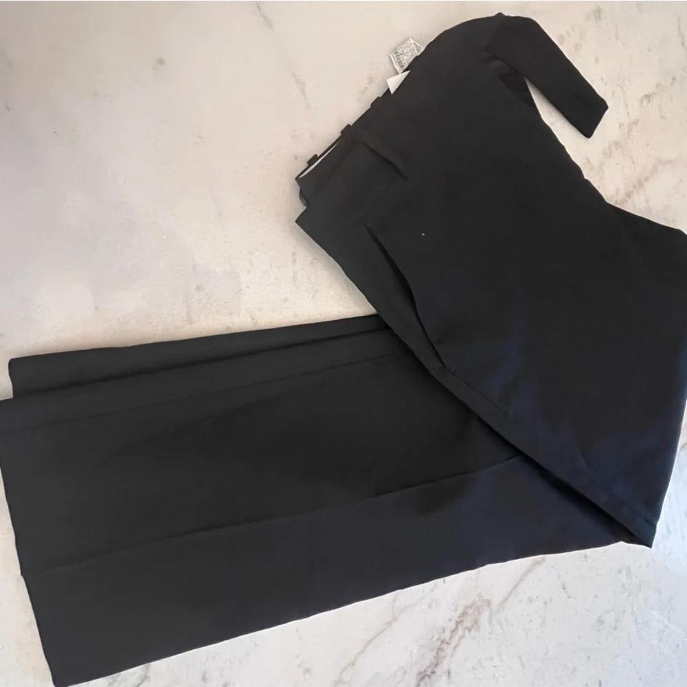 Zara Women's suit - Picture 9 of 10